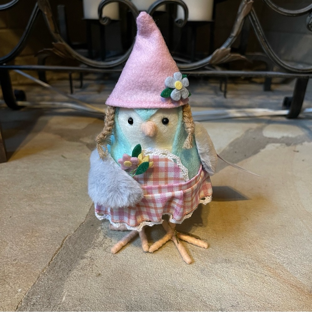 NWT Spring Gnome Girl Easter Spring Felt Bird Decor